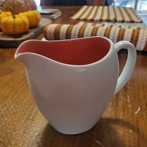 EUC Kate Spade Lenox Summer Circle Creamer in Coral